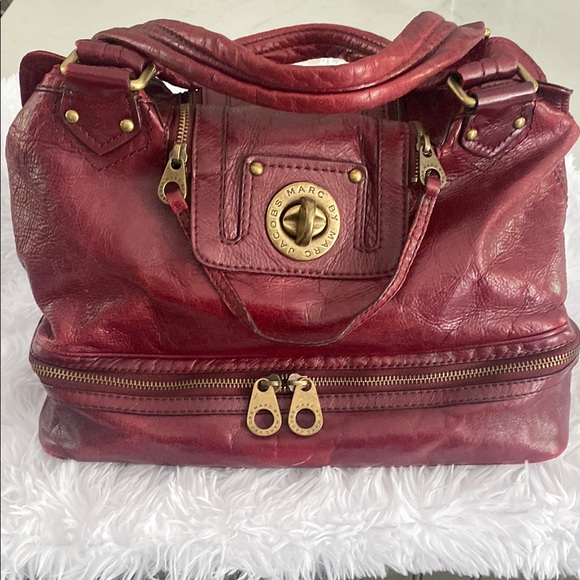 Marc Jacobs Red Satchel with Structured Design and Gold Hardware - Picture 1 of 9
